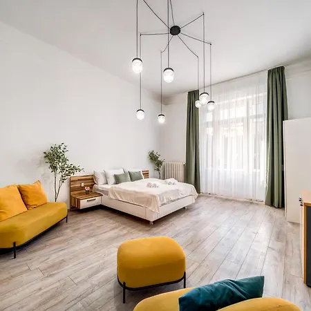 Boutique Moments By Stn * Budapest