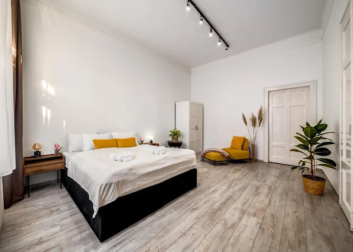Boutique Moments By Stn Apartament *