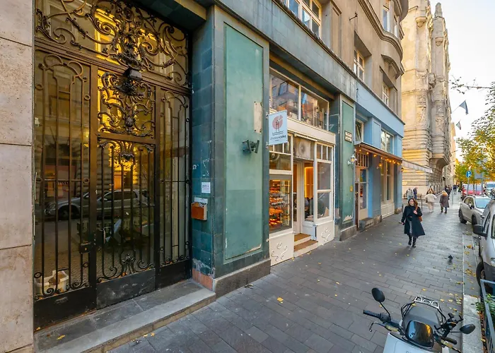 Boutique Moments By Stn